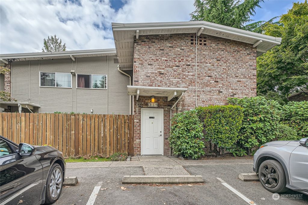 Photo of 12252 SE 59th Street #136, Bellevue, WA 98006 (MLS # 2319361)