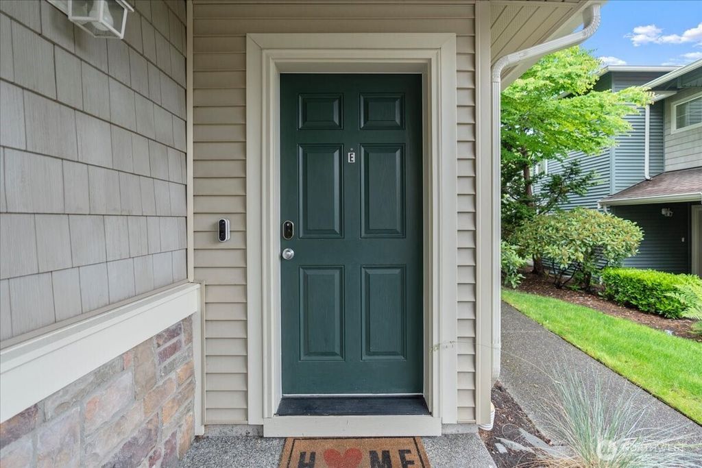 Photo of 6121 Hazel Avenue SE #E, Auburn, WA 98092 (MLS # 2530799)