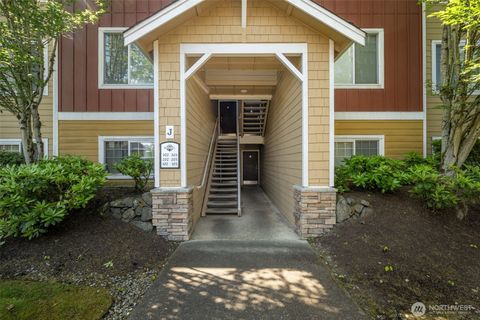 Photo of 710 240th Way SE #J302, Sammamish, WA 98074 (MLS # 2446698)