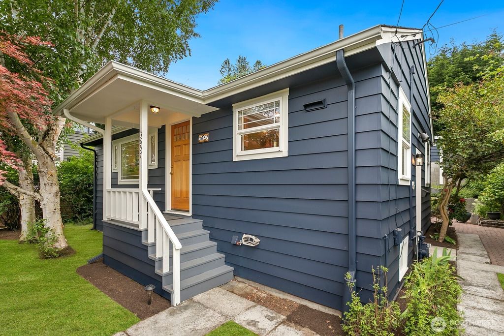 Photo of 3657 23rd Avenue W, Seattle, WA 98199 (MLS # 2336576)