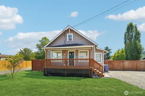 Photo of 221 3rd Avenue NW, Pacific, WA 98047 (MLS # 2540607)