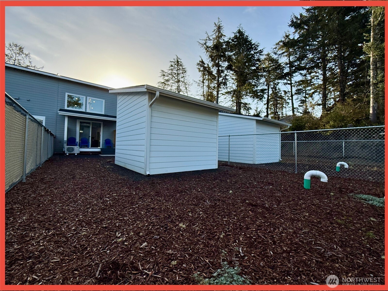 609 Sunset Avenue NE