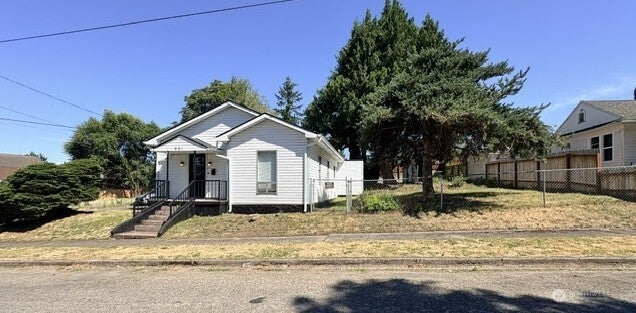 901 CRAWFORD
