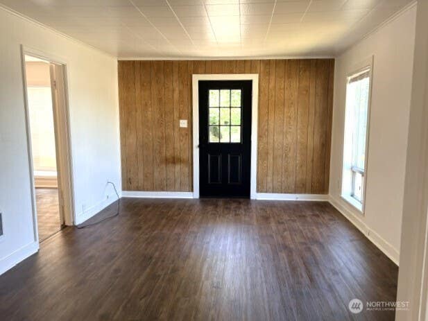 Photo of 901 CRAWFORD ST, Kelso, WA 98626 (MLS # 2551011)