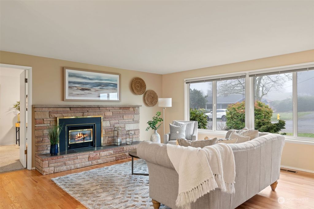 Photo of 9629 216th Place SW, Edmonds, WA 98020 (MLS # 2323286)