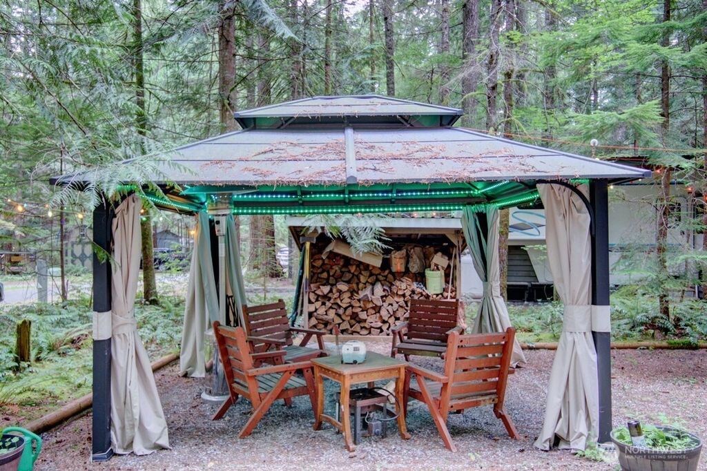 Photo of 201 Chanterelle Drive, Deming, WA 98244 (MLS # 2525355)