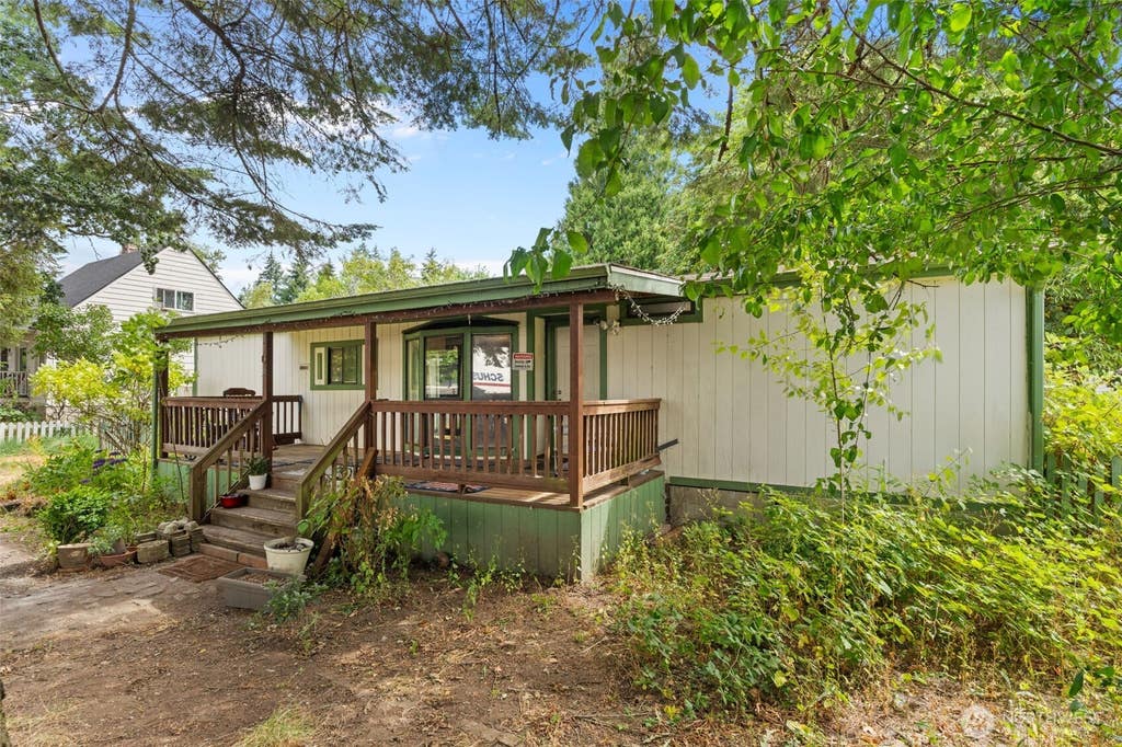 Photo of 1106 Eckerson Road, Centralia, WA 98531 (MLS # 2560957)