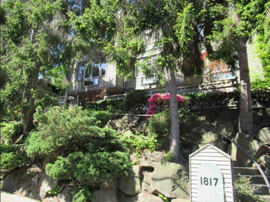 Photo of 1817 11th Avenue W #A, Seattle, WA 98119 (MLS # 2071679)