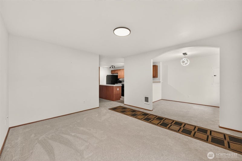 2732 Hidden Springs Loop SE