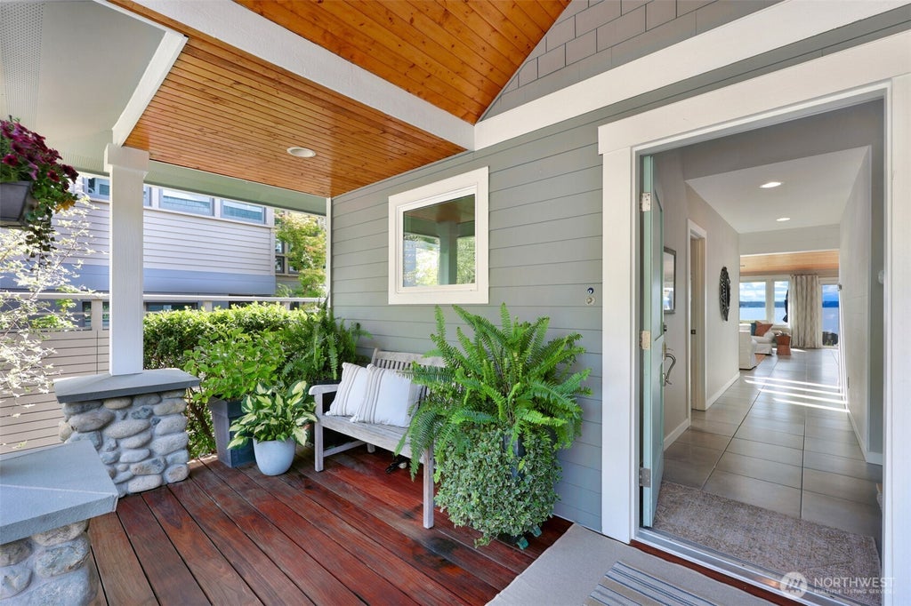 Photo of 9827 51st Avenue SW, Seattle, WA 98136 (MLS # 2536966)