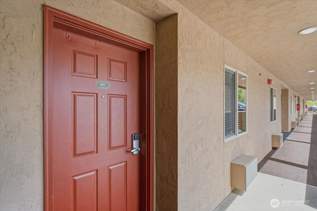 Photo of 322 W Woodin Avenue #621, Chelan, WA 98816 (MLS # 2514866)