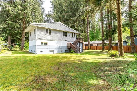 Photo of 31605 Rivershore Lane LN, Granite Falls, WA 98252 (MLS # 2527498)
