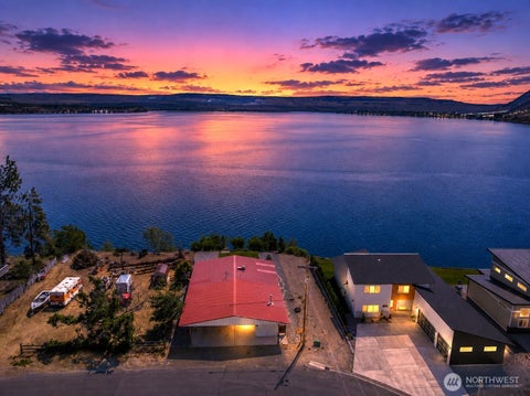 Photo of 622 S 1st Street, Brewster, WA 98812 (MLS # 2540448)