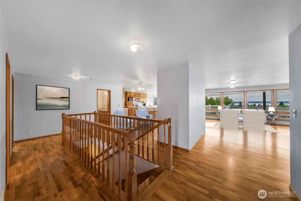 Photo of 1621 S 225th Street, Des Moines, WA 98198 (MLS # 2367642)