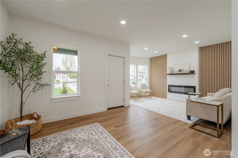 1315 E Marine View Drive