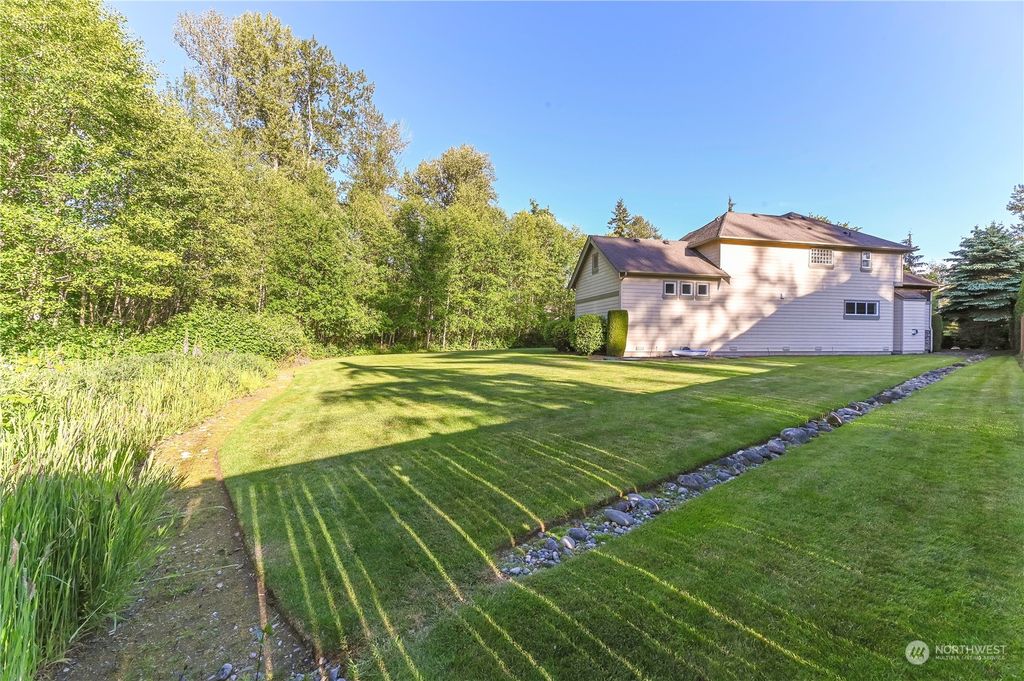 Photo of 13913 233RD Street SE, Woodinville, WA 98296 (MLS # 2263999)