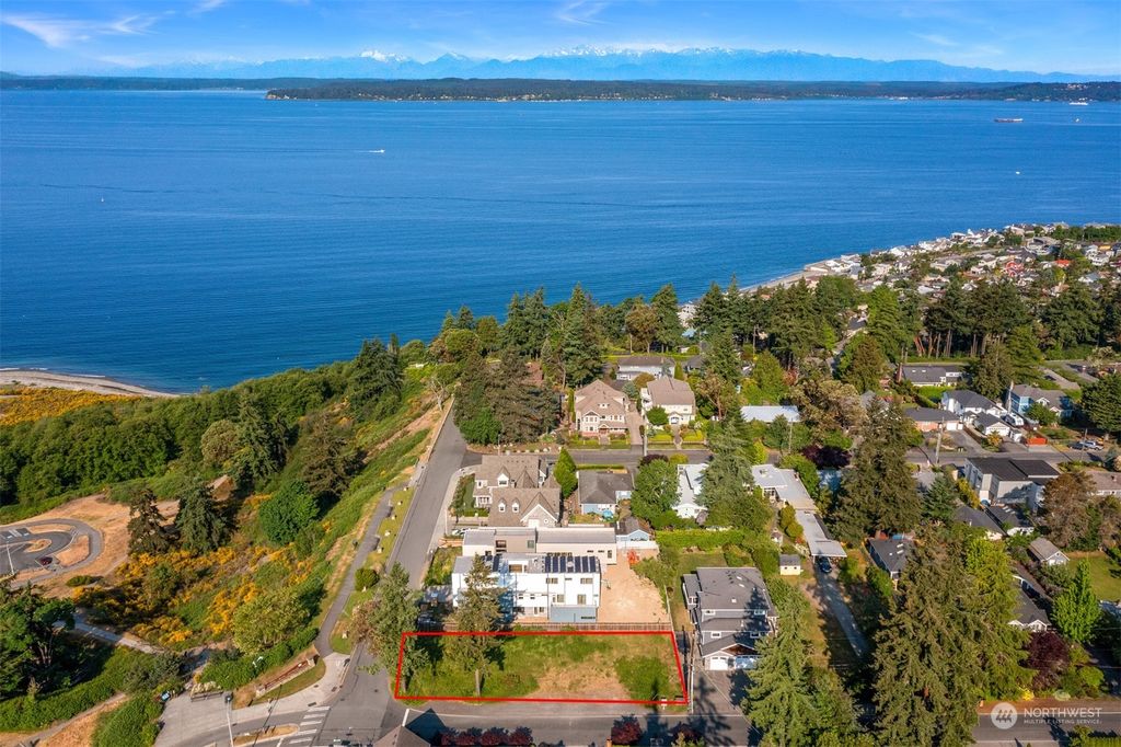Photo of 19011 20th Avenue NW, Shoreline, WA 98177 (MLS # 2128320)