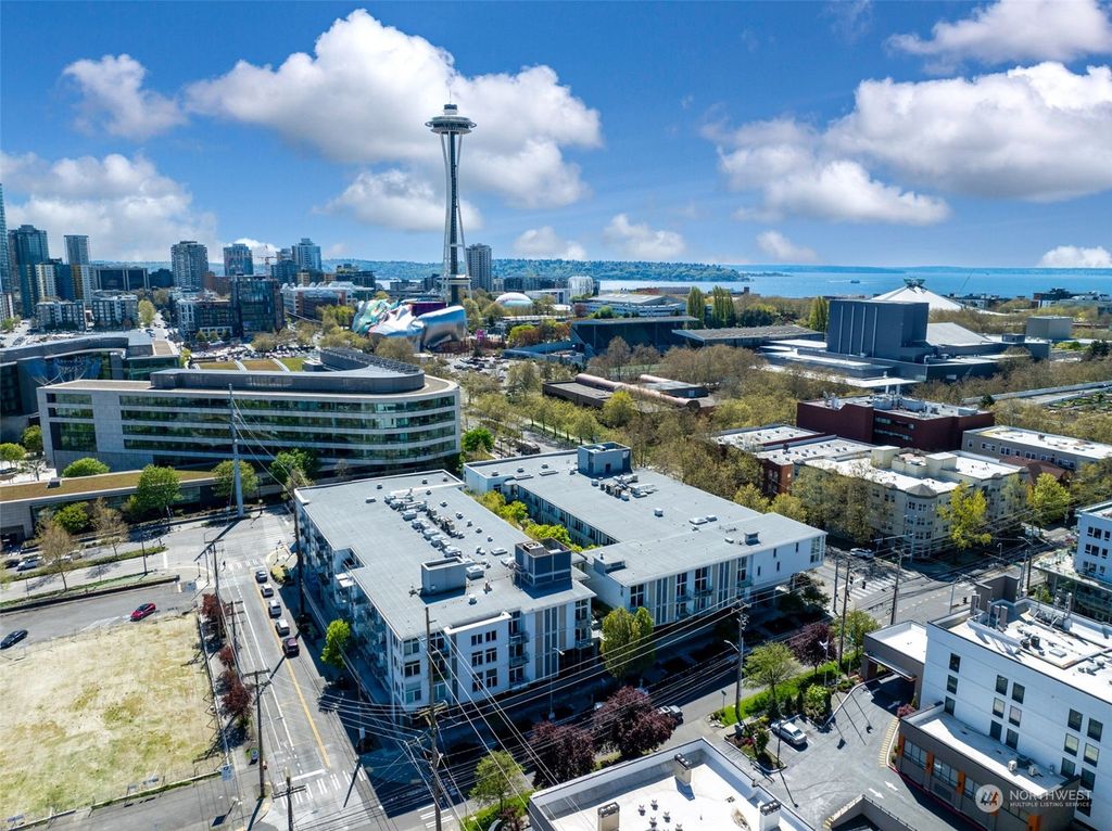 Photo of 501 Roy Street #R326, Seattle, WA 98109 (MLS # 2227366)