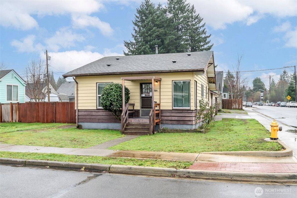 Photo of 324 H Street SE, Auburn, WA 98002 (MLS # 2467445)