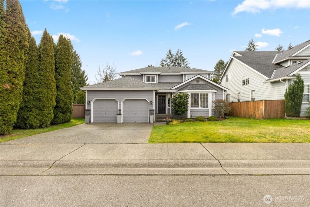 Photo of 13721 SE 255th Place, Kent, WA 98042 (MLS # 2498564)