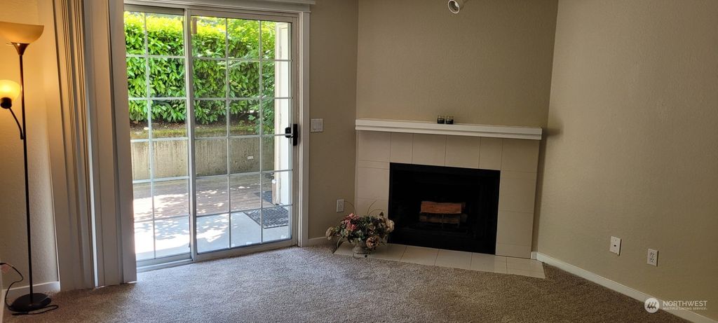 Photo of 916 3rd Avenue #A102, Kirkland, WA 98033 (MLS # 2101731)