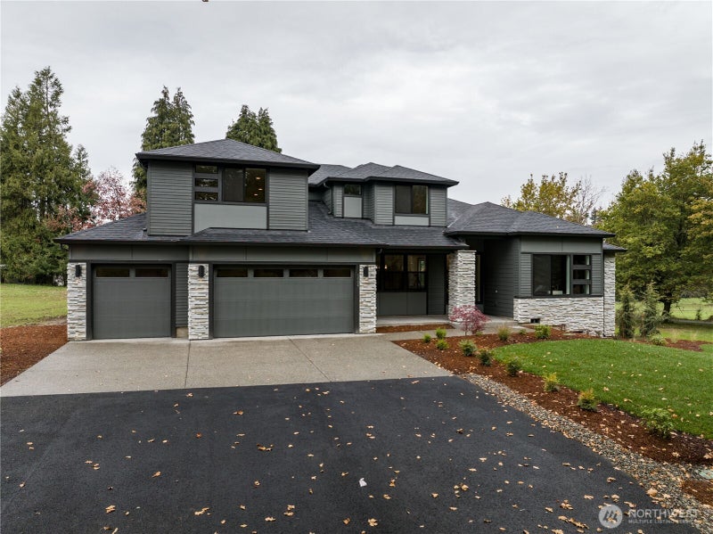 1307 Walnut Lane