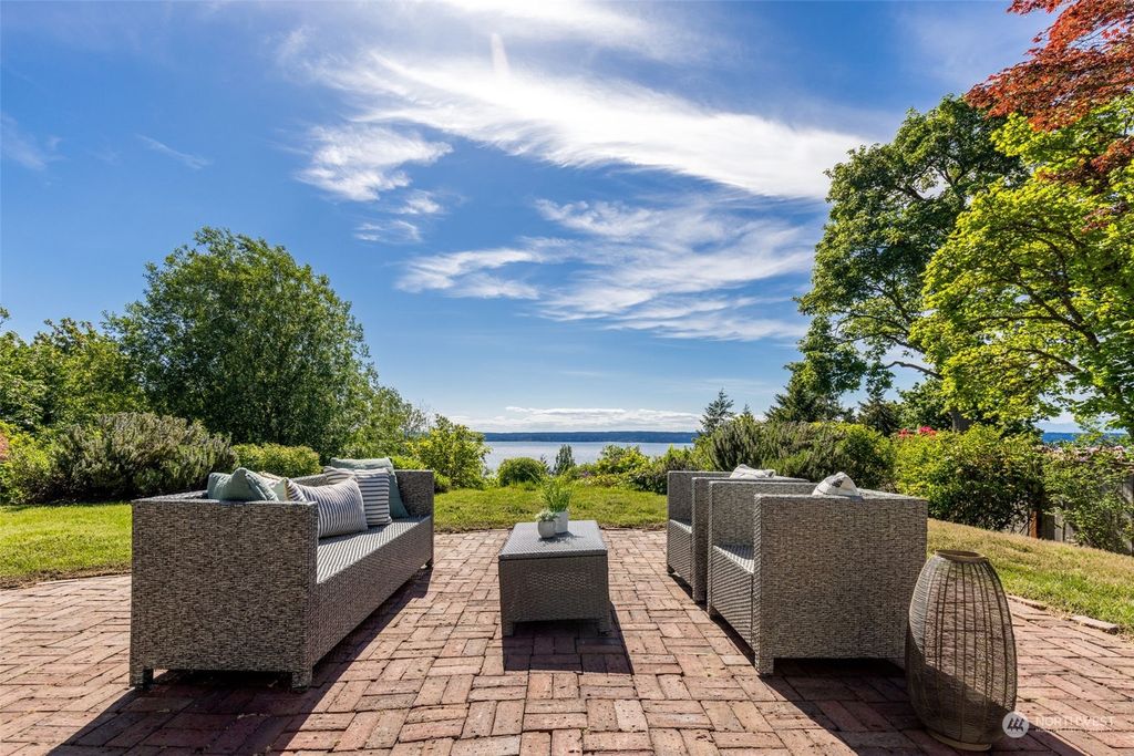 Photo of 19683 SW Marine View Drive SW, Normandy Park, WA 98166 (MLS # 2235110)
