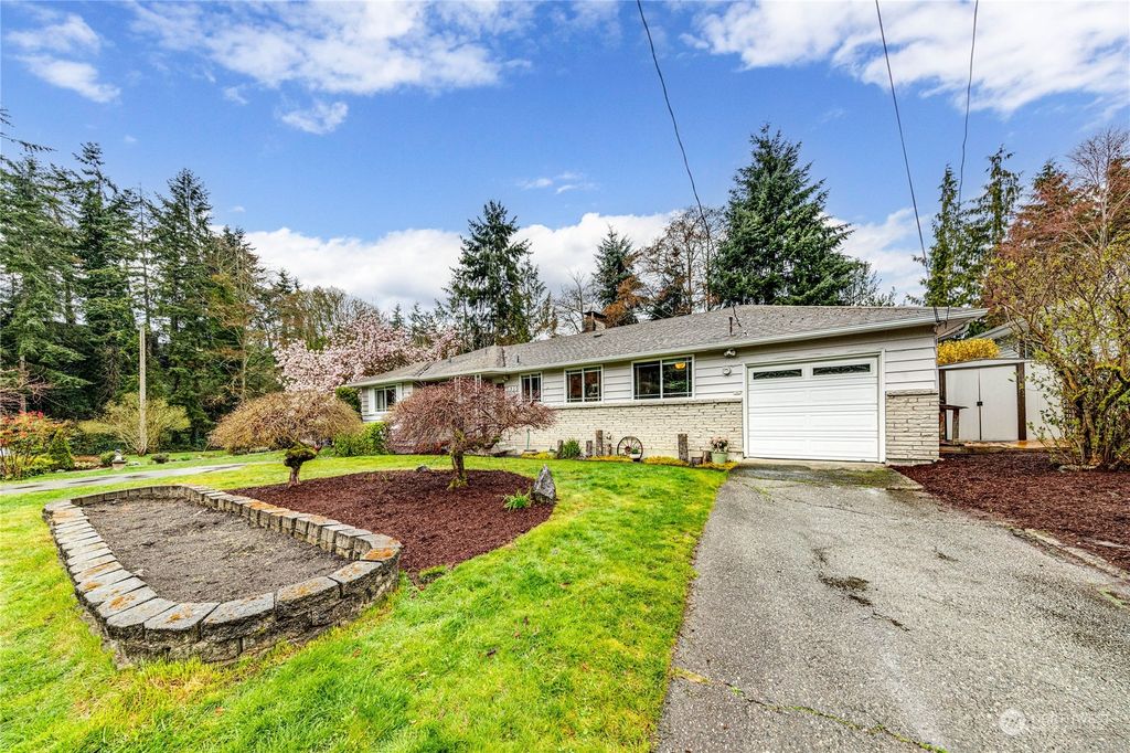 Photo of 1614 N 203rd Place, Shoreline, WA 98133 (MLS # 2213658)
