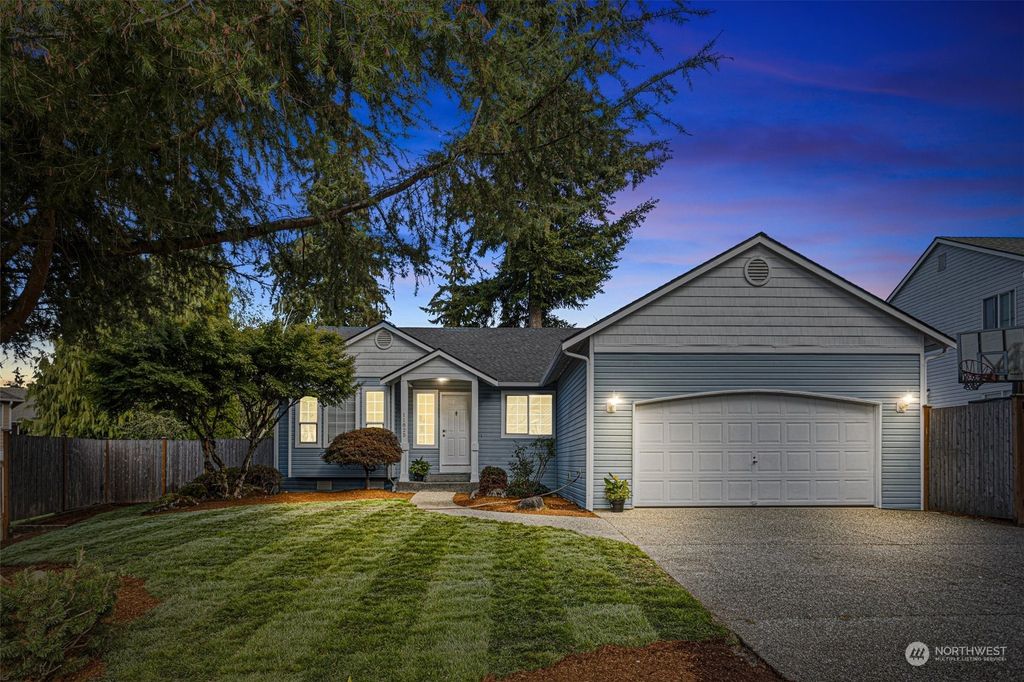 Photo of 11825 52nd Avenue SE, Everett, WA 98208 (MLS # 2290102)