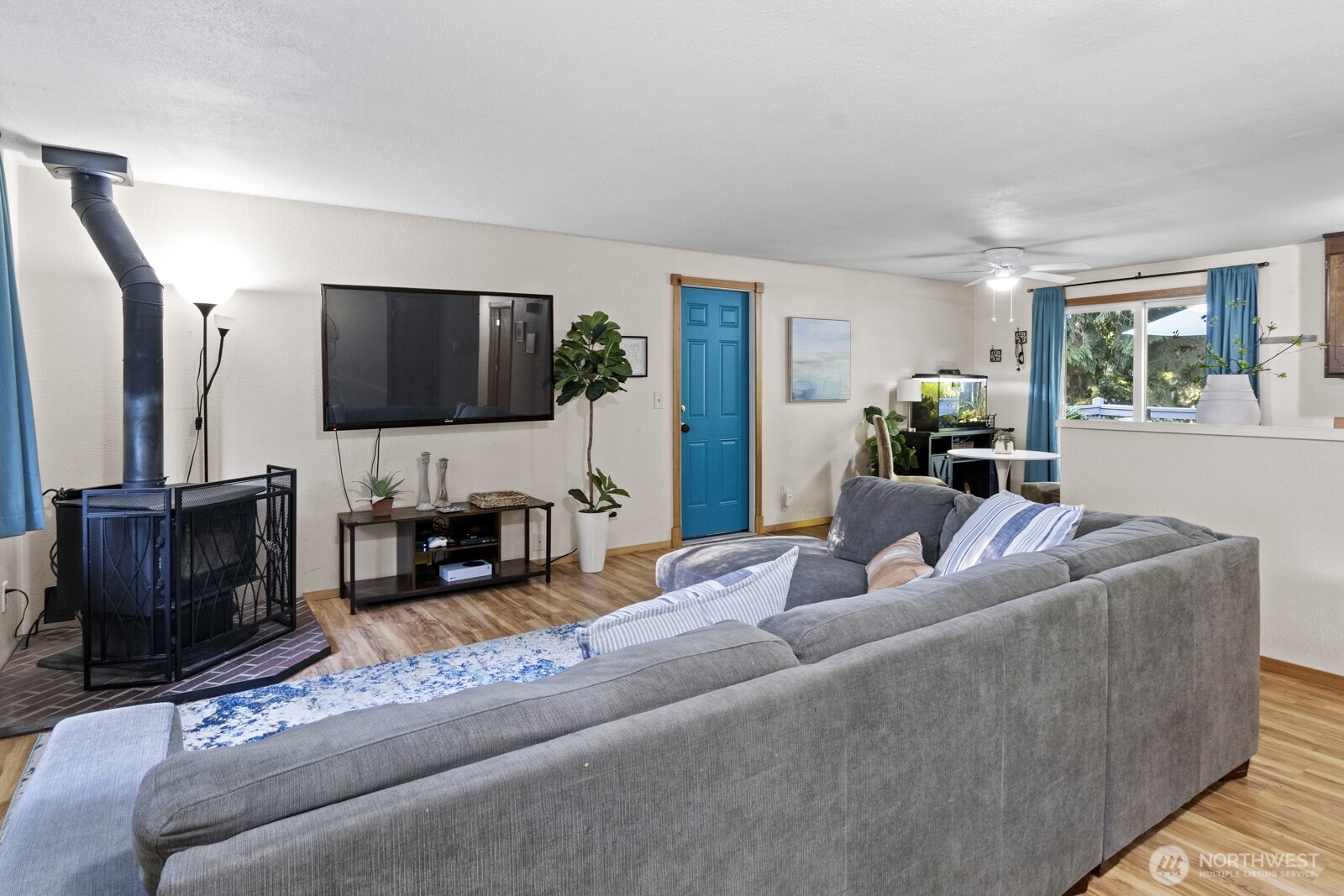 7412 Tsuga Ct SW