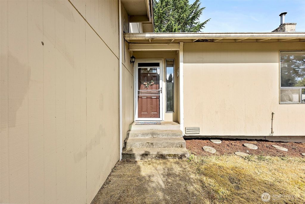 Photo of 21043 120th Place SE, Kent, WA 98031 (MLS # 2412335)