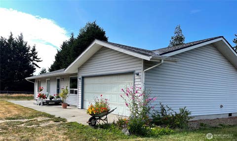Photo of 1111 Barr Road, Port Angeles, WA 98362 (MLS # 2565549)