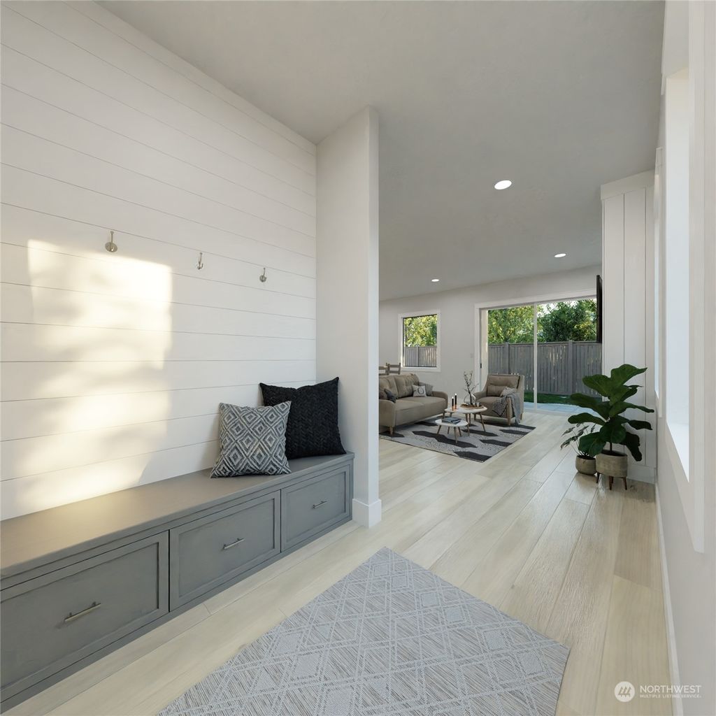 Photo of 10528 128th Avenue NE, Kirkland, WA 98033 (MLS # 2203567)