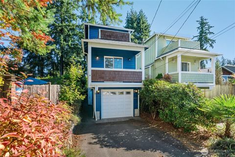 Photo of 14348 Wallingford Avenue N, Seattle, WA 98133 (MLS # 2443599)