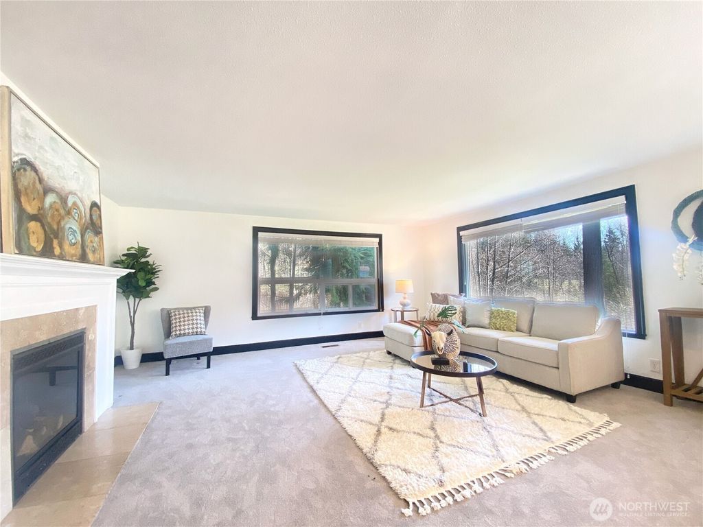 Photo of 14340 SE 202nd Street, Kent, WA 98042 (MLS # 2358614)