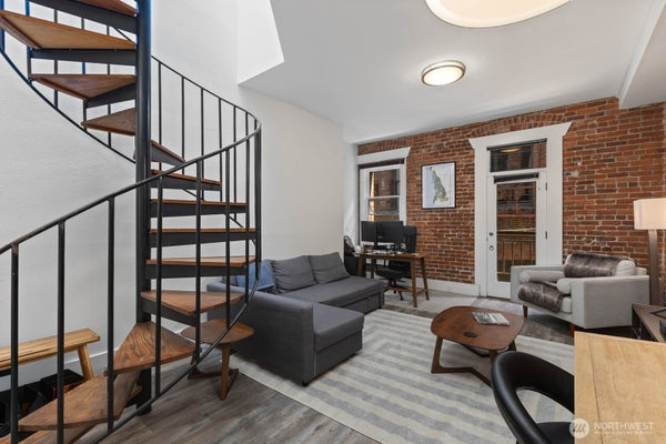 312 1ST AVE S APT 3, SEATTLE, WA 98104 - Image d265be9eab4305c1e2409aa25e5c2fc2/1167710079