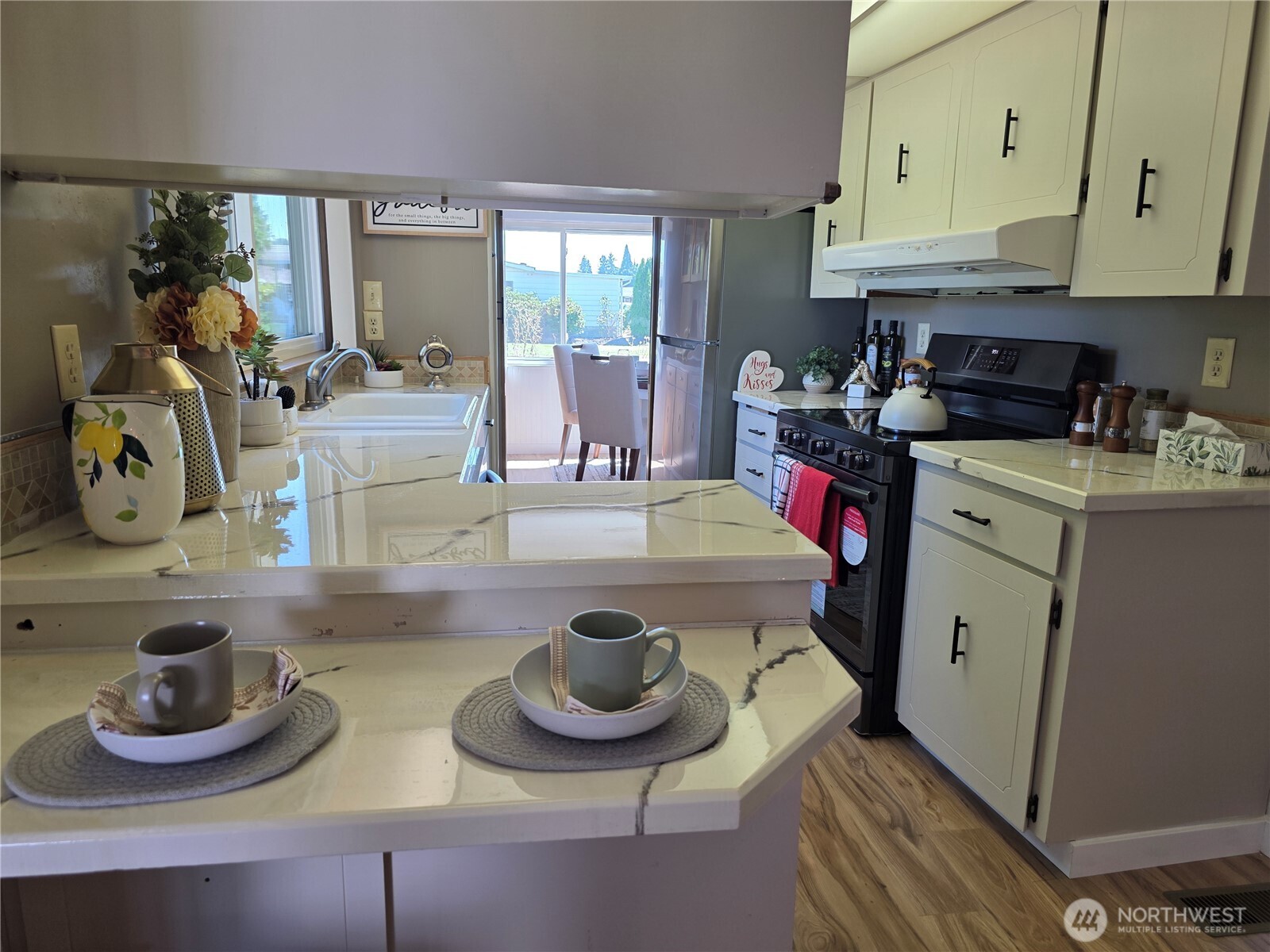 1402 22nd Street NE 243