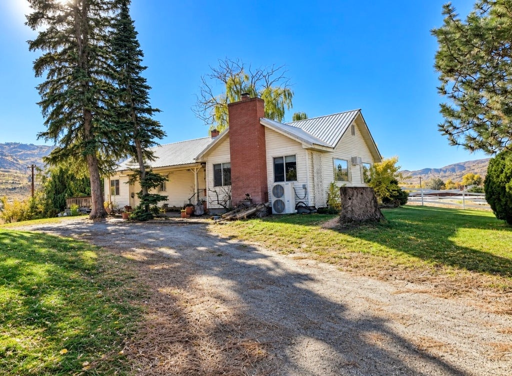 Photo of 1548 Old Hwy 97, Okanogan, WA 98840 (MLS # 2598659)
