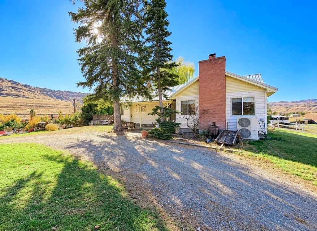 Photo of 1548 Old Hwy 97, Okanogan, WA 98840 (MLS # 2598659)