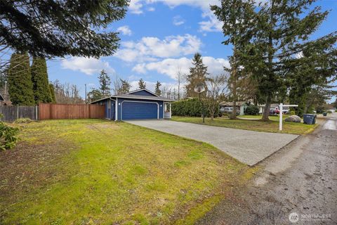 Photo of 15815 121st Avenue Ct E, Puyallup, WA 98374 (MLS # 2347153)