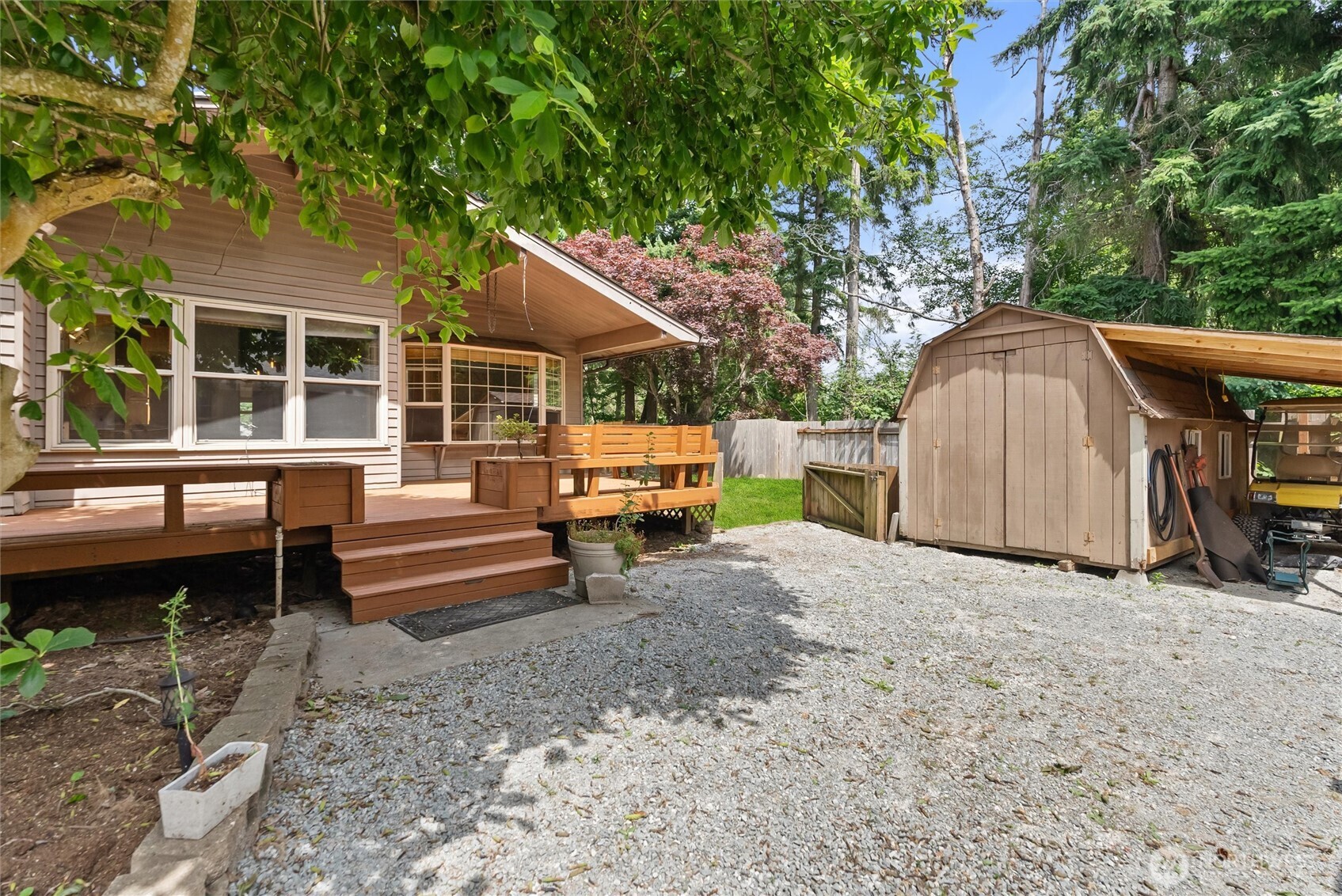 383 E Piper Way