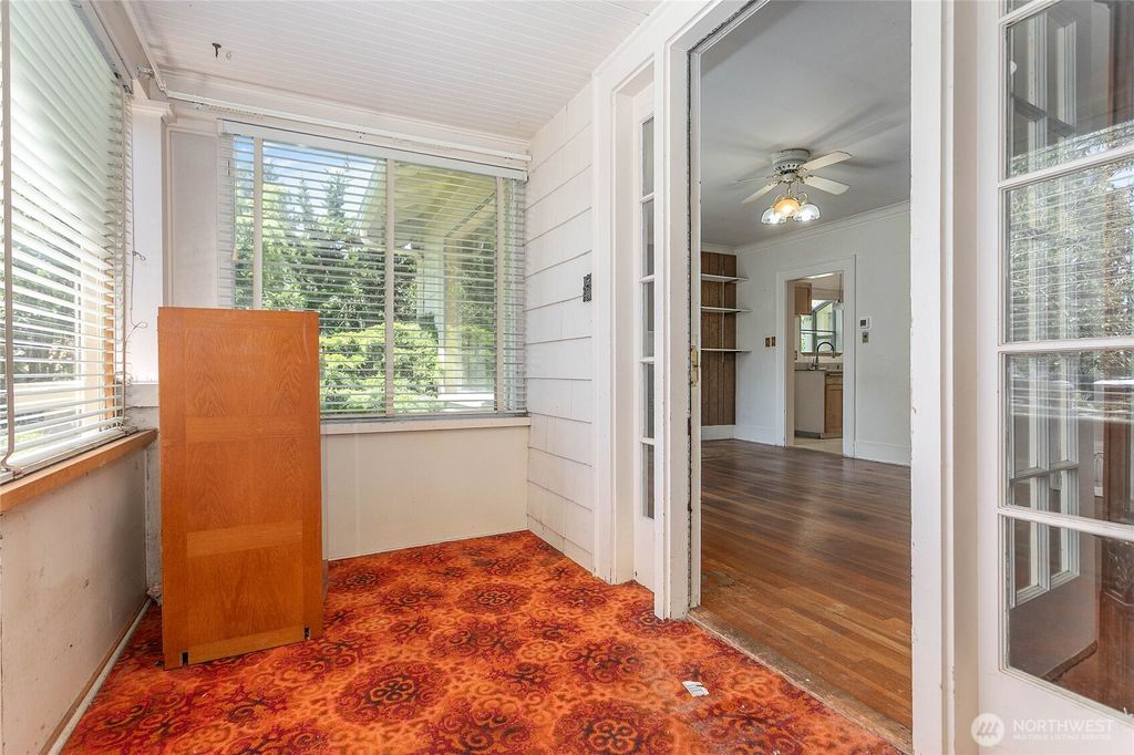 Photo of 1610 E Maplewood Avenue, Bellingham, WA 98225 (MLS # 2530298)