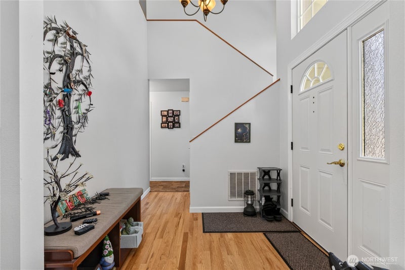 2100 Fowler Place