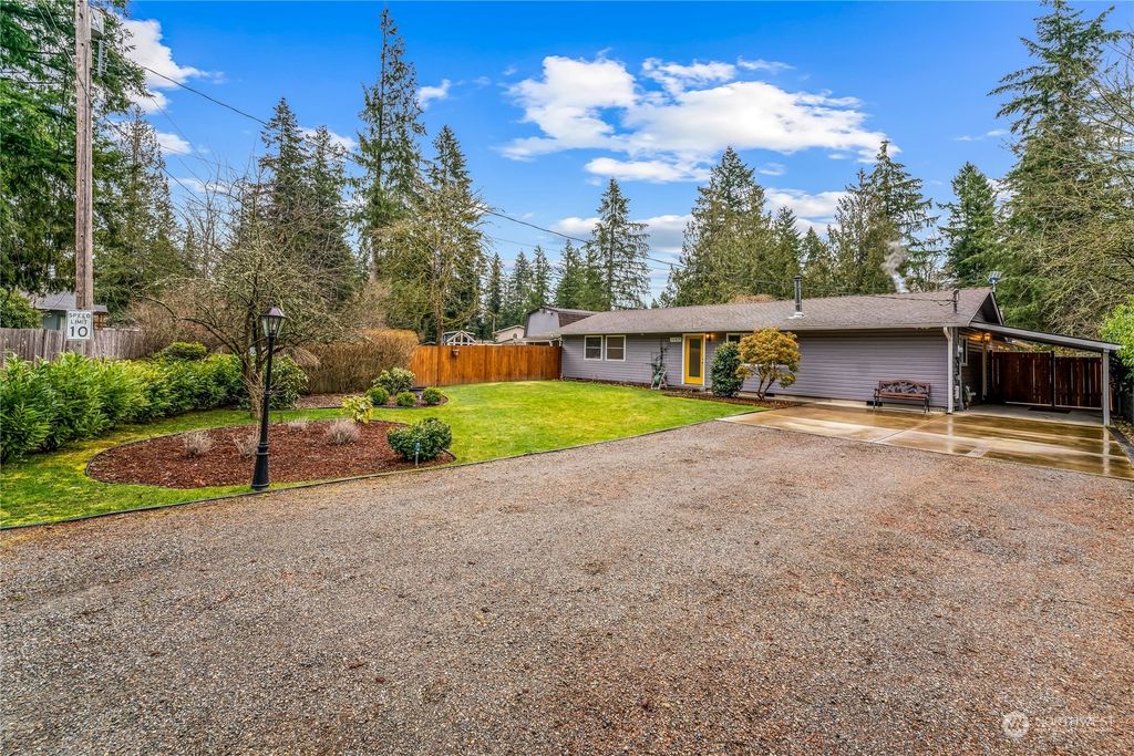 Photo of 22425 SE 304th Place, Black Diamond, WA 98010 (MLS # 2041326)