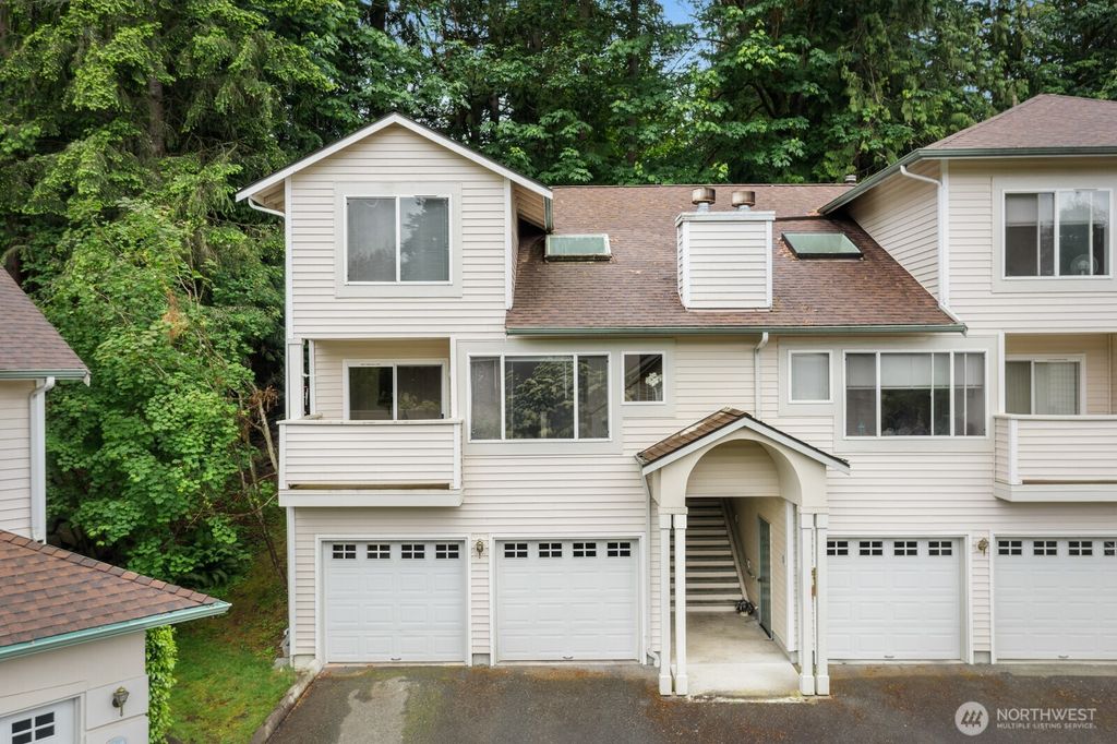 Photo of 8828 238th St St SW #D1, Edmonds, WA 98026 (MLS # 2517054)