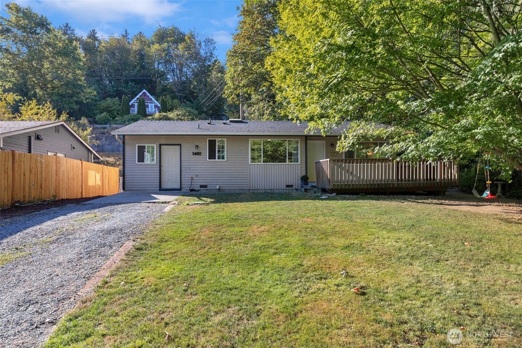 Photo of 1401 Maple Avenue, Snohomish, WA 98290 (MLS # 2580456)