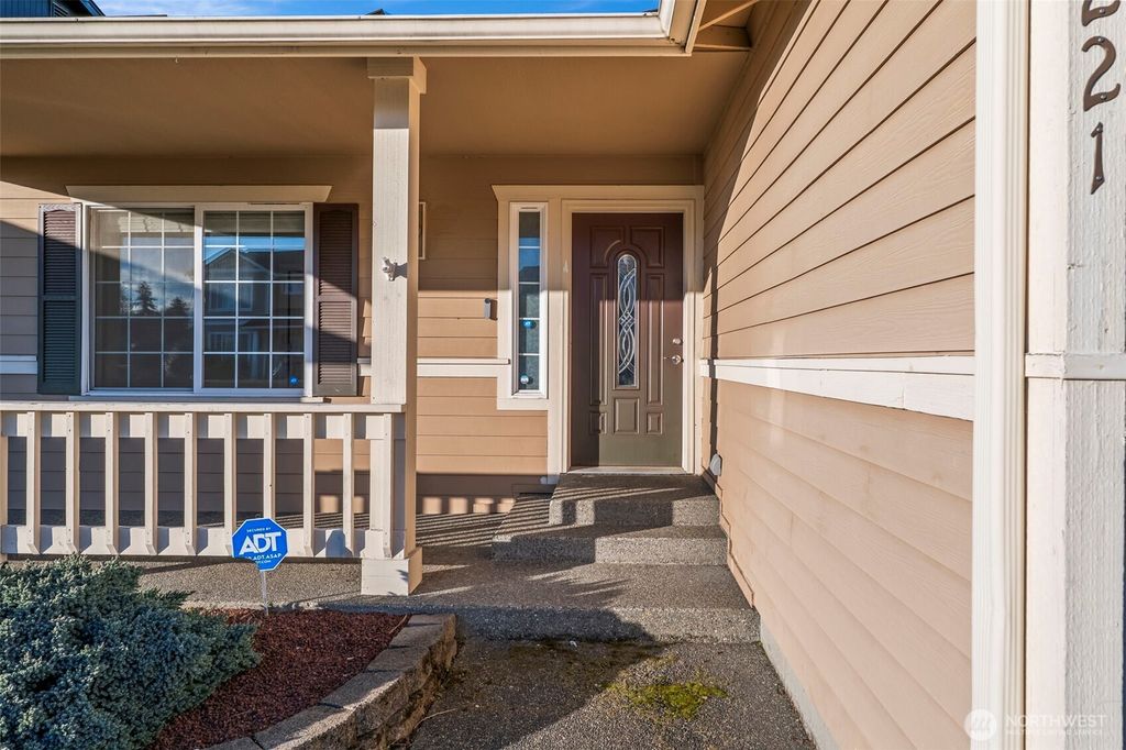 Photo of 1221 201st Street Ct E, Spanaway, WA 98387 (MLS # 2480991)