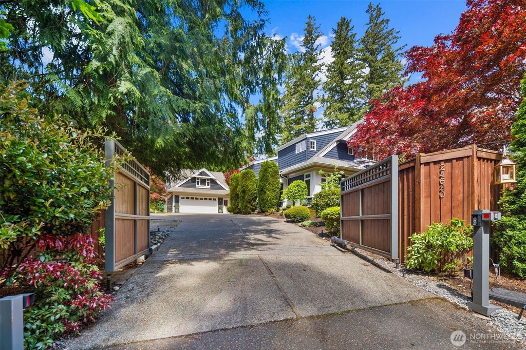 Photo of 24630 SE 24th Street, Sammamish, WA 98075 (MLS # 2380673)