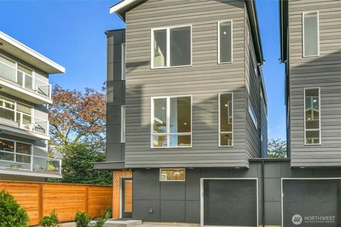 Photo of 6514 23rd Avenue NE, Seattle, WA 98115 (MLS # 2456172)