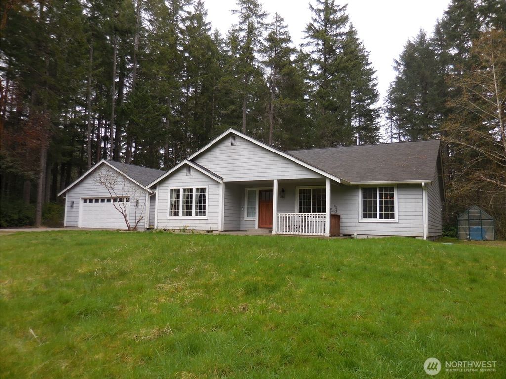 Photo of 12545 Lindi Lane SW, Port Orchard, WA 98367 (MLS # 2499748)